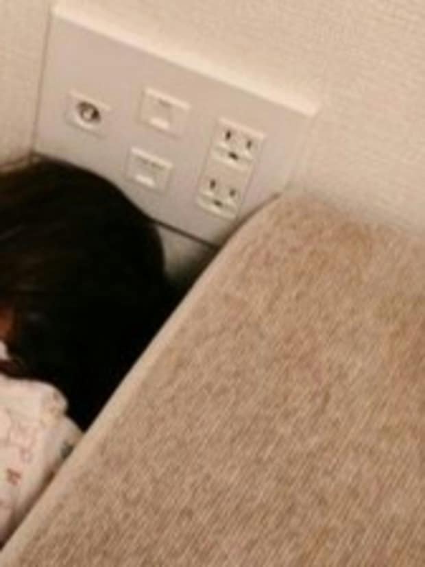 【尊い】2歳児の全力かくれんぼがかわいすぎると話題1,500いいね「かわいいよね」「この時を大切に」