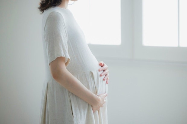 「おじいちゃんはお腹に赤ちゃんいない？」ママの言葉を守る息子の“お腹チェック”に1万いいね「可愛すぎる」「賢くて健気」