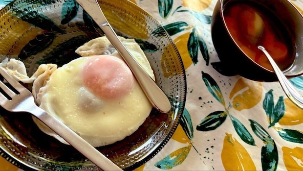 息子の作った目玉焼きに「8歳お友達」が取った思いやりあふれる言動に1.9万いいね「幸せな気持ちに」「いい話」