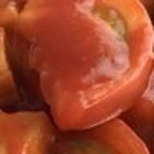 『厚揚げ×トマト』材料2つで大満足!ご飯が止まらない簡単レシピに640いいね「うちも作ってみよ」「低糖質でもご飯進む」