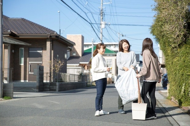 近所　付き合い　道