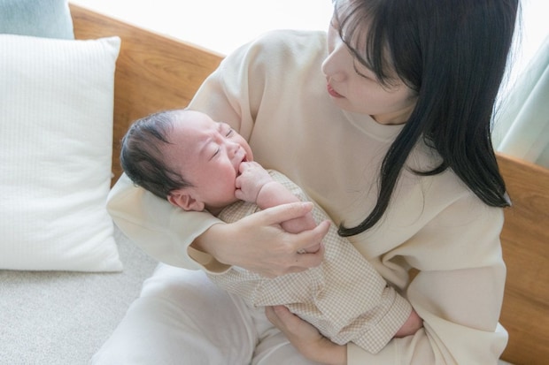 赤ちゃん　泣く