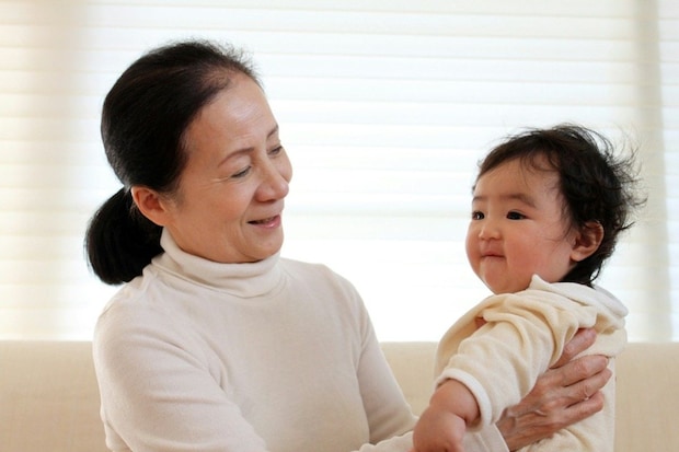 【これって神経質？】"手洗いなし" で赤ちゃんを触る義母にイラッとする瞬間