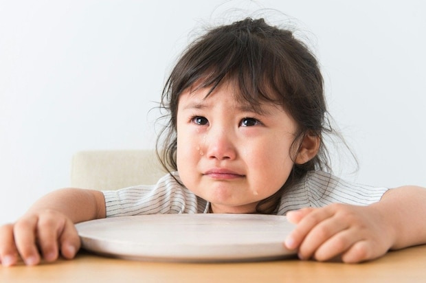 「また怒っちゃった…」3歳の食事中に限界→ご飯時に怖い顔になるママの葛藤