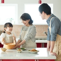 「実家に帰省したら毒親だったと気づいた」義両親との差に謎の感情が…