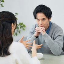 「私や子どもは後回し？」土日も仕事や飲み会に行く夫。わがままなのかな？と悩むママへの温かいアドバイス