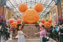 「あなたはランドとシーどっちで楽しむ？」ヴィランズにリメンバー・ミーも！【ディズニー・ハロウィーン】の魅力をパーク別にご紹介♡