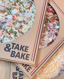 コストコの丸型ピザはこう切る！上手な切り方を解説♪焼き方や保存方法、アレンジも