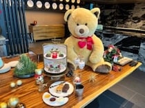 【ウェスティンホテル横浜】リンツチョコレートと3回目のコラボ♡華やかな“クリスマスアフタヌーンティーをご紹介！