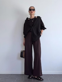 「今すぐ買って大活躍！」【ユニクロ】優秀パンツ♡ブラウンで秋っぽい着こなしを楽しもう♪