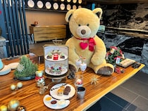 【ウェスティンホテル横浜】リンツチョコレートと3回目のコラボ♡華やかな“クリスマスアフタヌーンティーをご紹介！