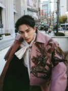 「かっこよさがレベチ」町田啓太さん6年ぶりの写真集発売の報告に「めちゃくちゃかっこいいです」塩野瑛久さんがコメント