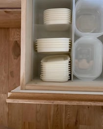 「かさばるタッパーもすっきり！」100均・ニトリ・無印も使った上手な保存容器のしまい方