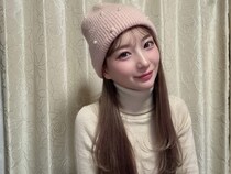 「かわいさ3割増し」「流行りのスヌーピー巻きで簡単」ニット帽に映えるママヘアを伝授！＜すずちゃんのヘアアレンジ講座＞