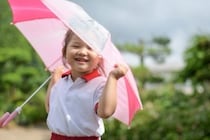 「子どもの傘ってどうやって選ぶの？」サイズや安全性などをもとに解説
