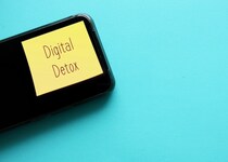 「インビジブル・デー」のすすめ、“スマホ漬け”から抜け出すために