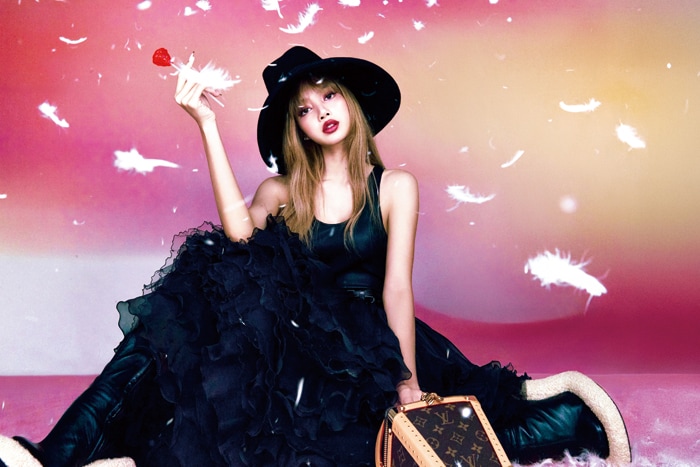 BLACK PINK　LISA　ラ・ボーテ ルイ・ヴィトン
