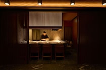 ホテルの鮨店がいま、面白い。気負わず楽しむ進化形江戸前鮨の魅力