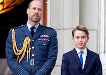 ジョージ王子が父ウィリアム皇太子とホームレス支援施設での慈善活動に参加。国王となる準備の大きな一歩を踏み出す