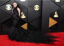 ジャスティン・ビーバー夫妻やレディー・ガガら【2026年グラミー賞】レッドカーペットを彩ったベストドレッサーセレブ