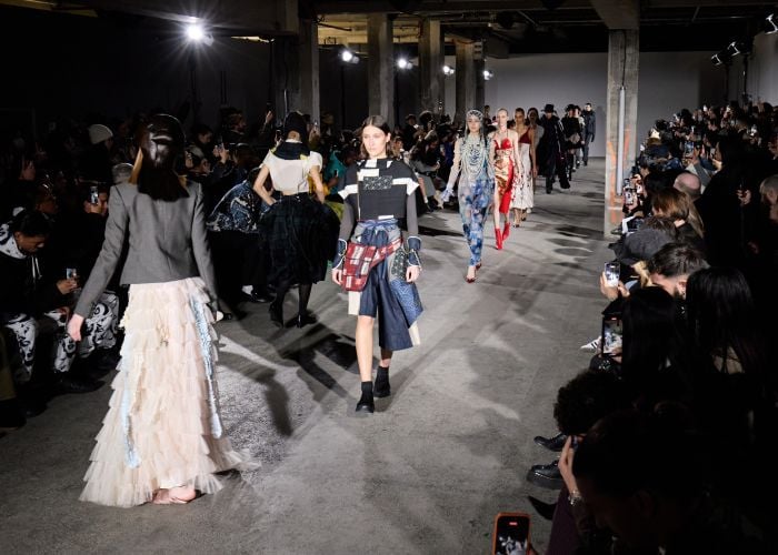 東京発、若手デザイナーたちがパリのランウェイへ