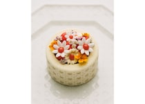 東京・代官山にオープンした「カフェ ディオール」　シェフのアンヌ＝ソフィ・ピックが生み出す食の世界