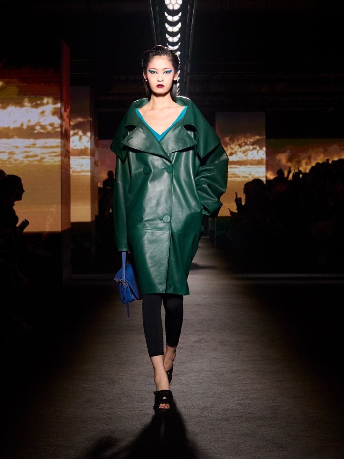 バレンシアガ2026冬コレクションのルック