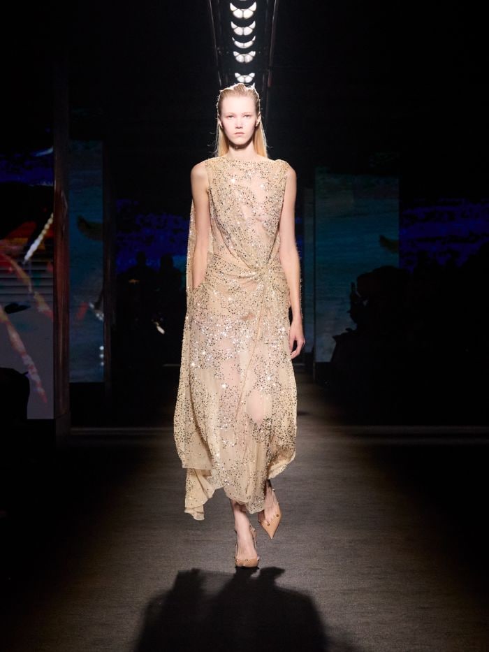 バレンシアガ2026冬コレクションのルック