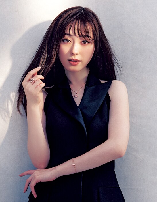 ブルガリ　福原遥