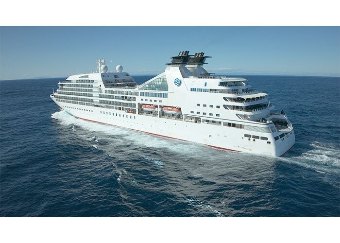 日常の喧騒を離れ、気軽に楽しむ「三井オーシャンフジ」のクルーズ